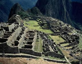 CittÃ . Le rovine di Machu Picchu (PerÃº); la cittÃ  risale al sec. XV, sotto il regno di Pachacutec, e divenne il rifugio degli ultimi difensori dell'impero incaico.De Agostini Picture Library/G. Dagli Orti